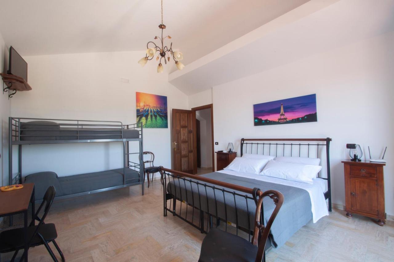 Chambre Quadruple avec Salle de Bains Privative