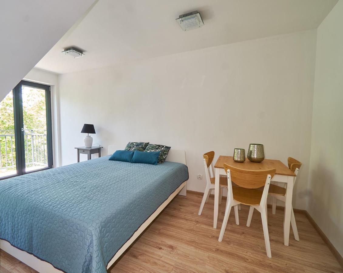 Standard Triple Room with Sea View
