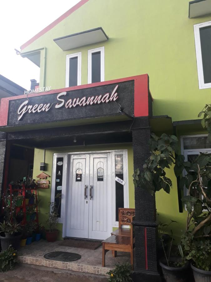 Green Savannah Homestay Syariah - B&B Dieng