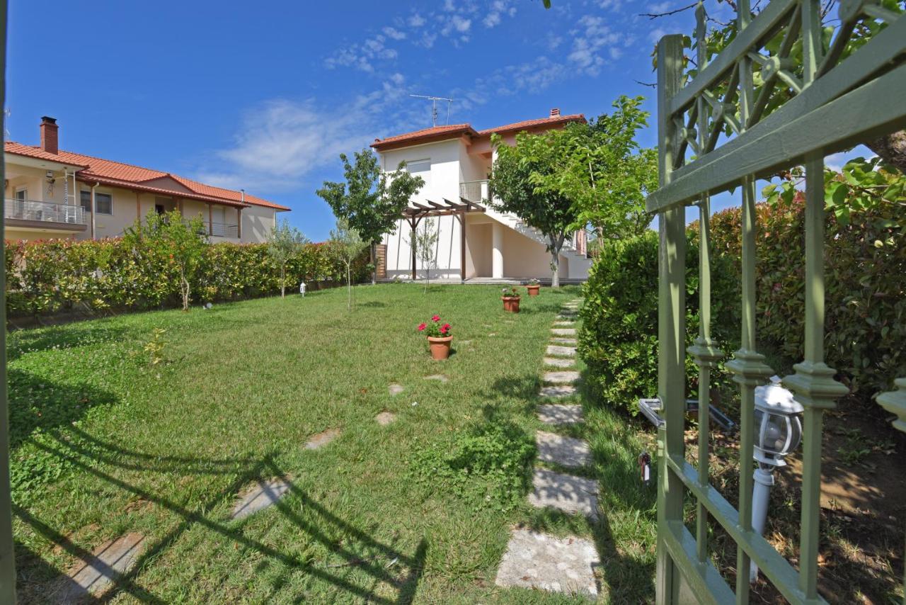 Fotinia Beach House by RentalsPro Services Dionisiou Beach Halkidiki - B&B Paralía Dionysíou