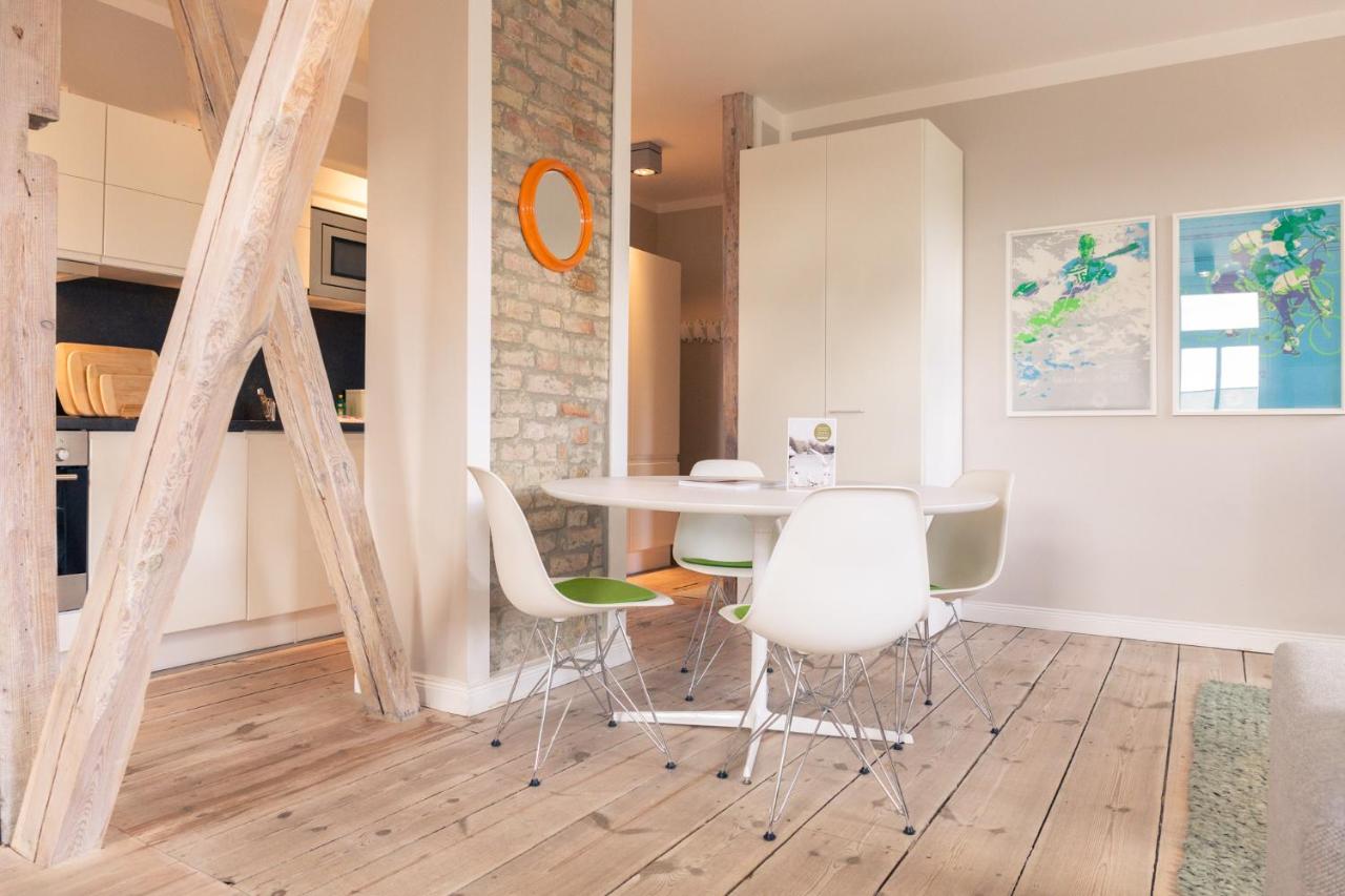 Loft with Balcony - 5