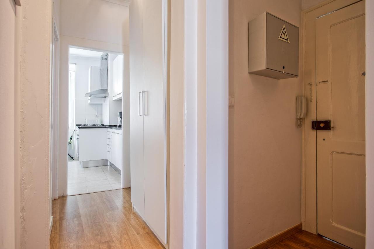 Alfama River View Tailor Made Flat - B&B Lisbona
