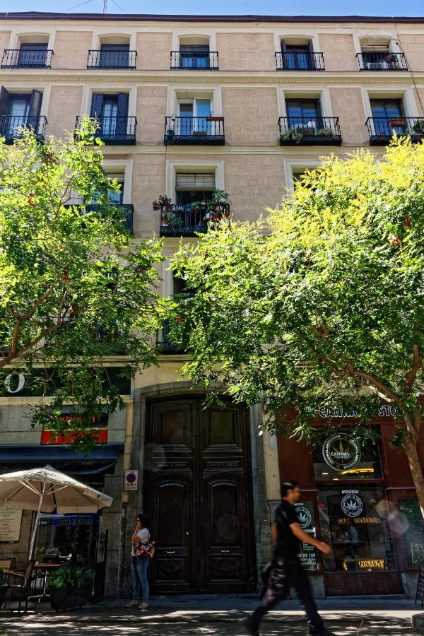 Arenal Suites Preciados - B&B Madrid