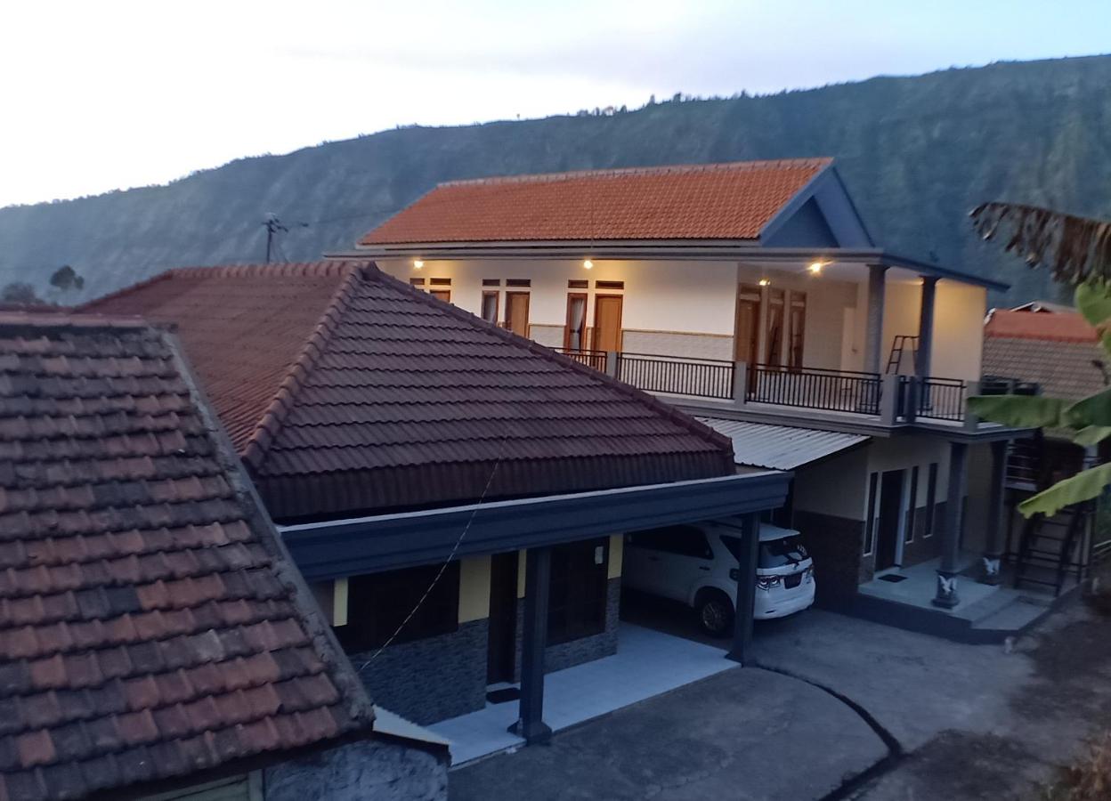 B&B Bromo - Holiday Home Anggun Bromo - Bed and Breakfast Bromo