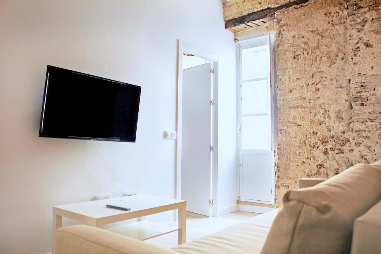 Plaza de España building - B&B Cádice