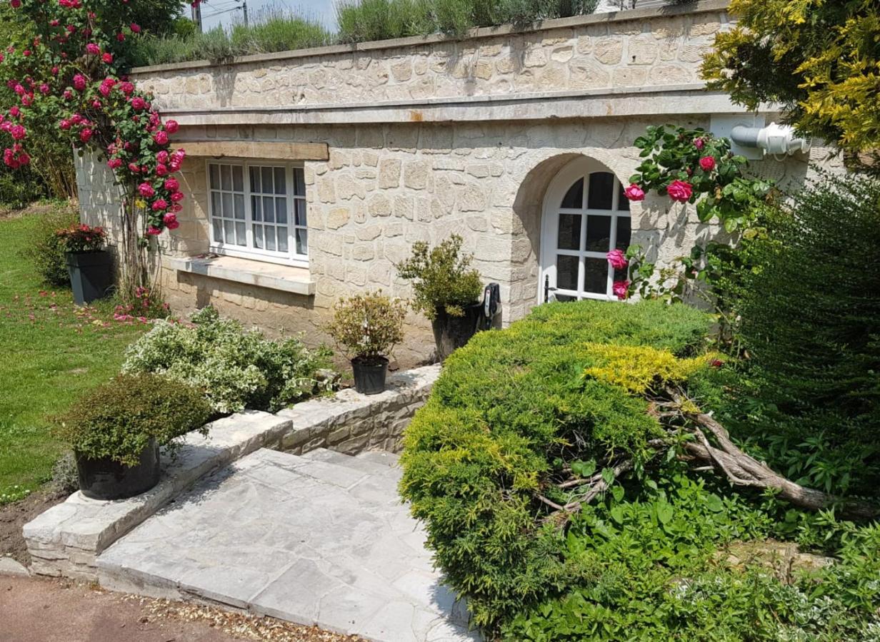 B&B Champagne-sur-Oise - Sur la route des peintres - Bed and Breakfast Champagne-sur-Oise