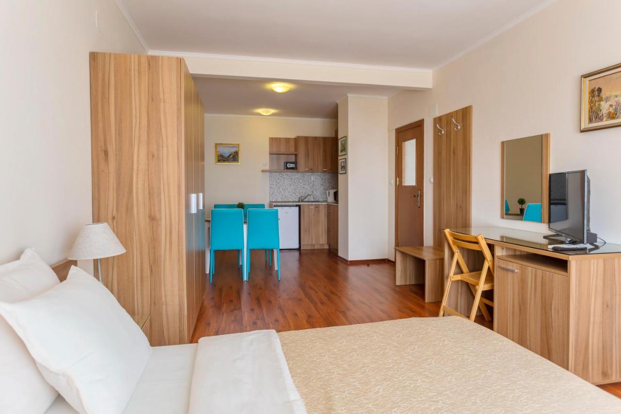 Appartamento con 2 Camere da Letto e Vista Mare 