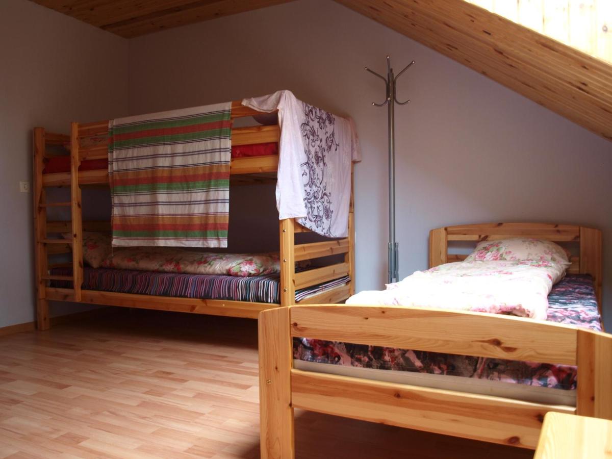 Quintuple Room