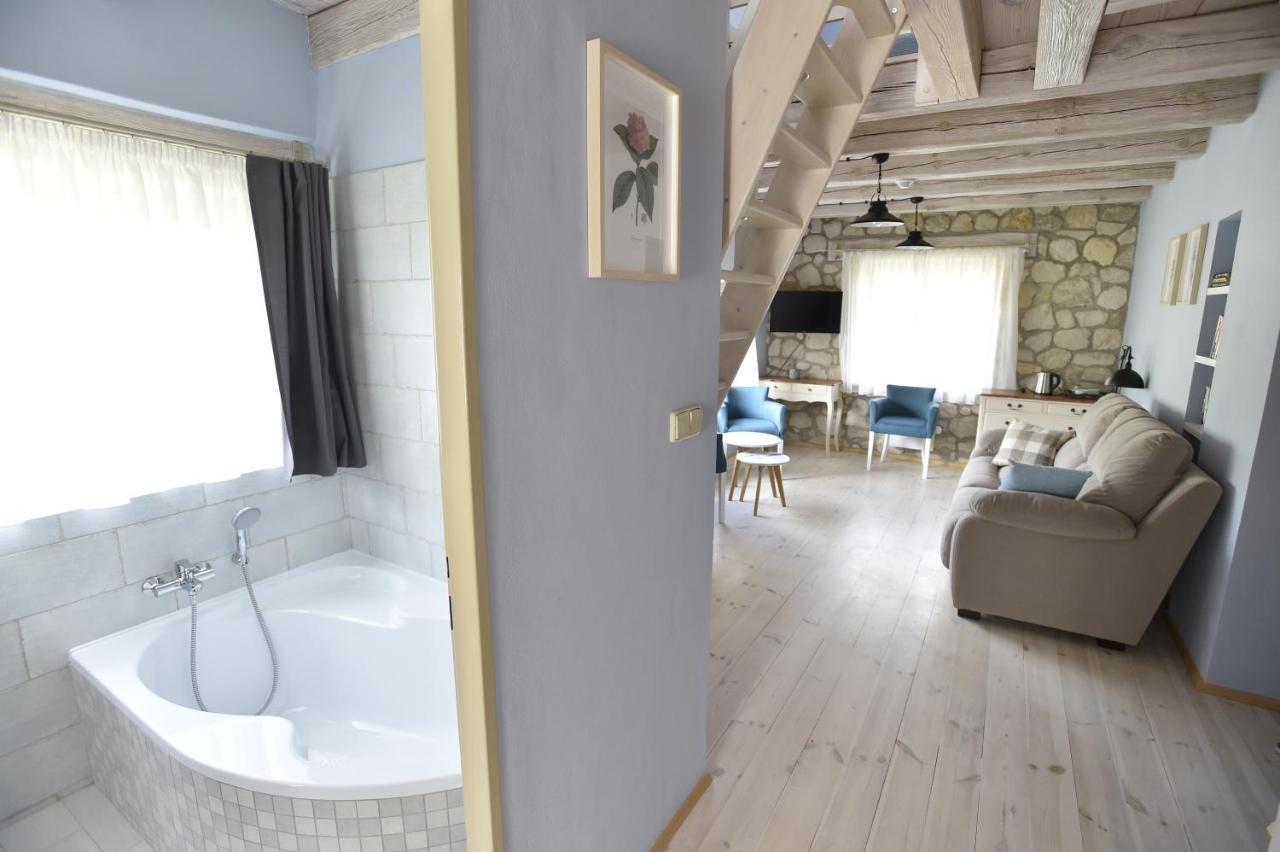 Triple Room with Bath