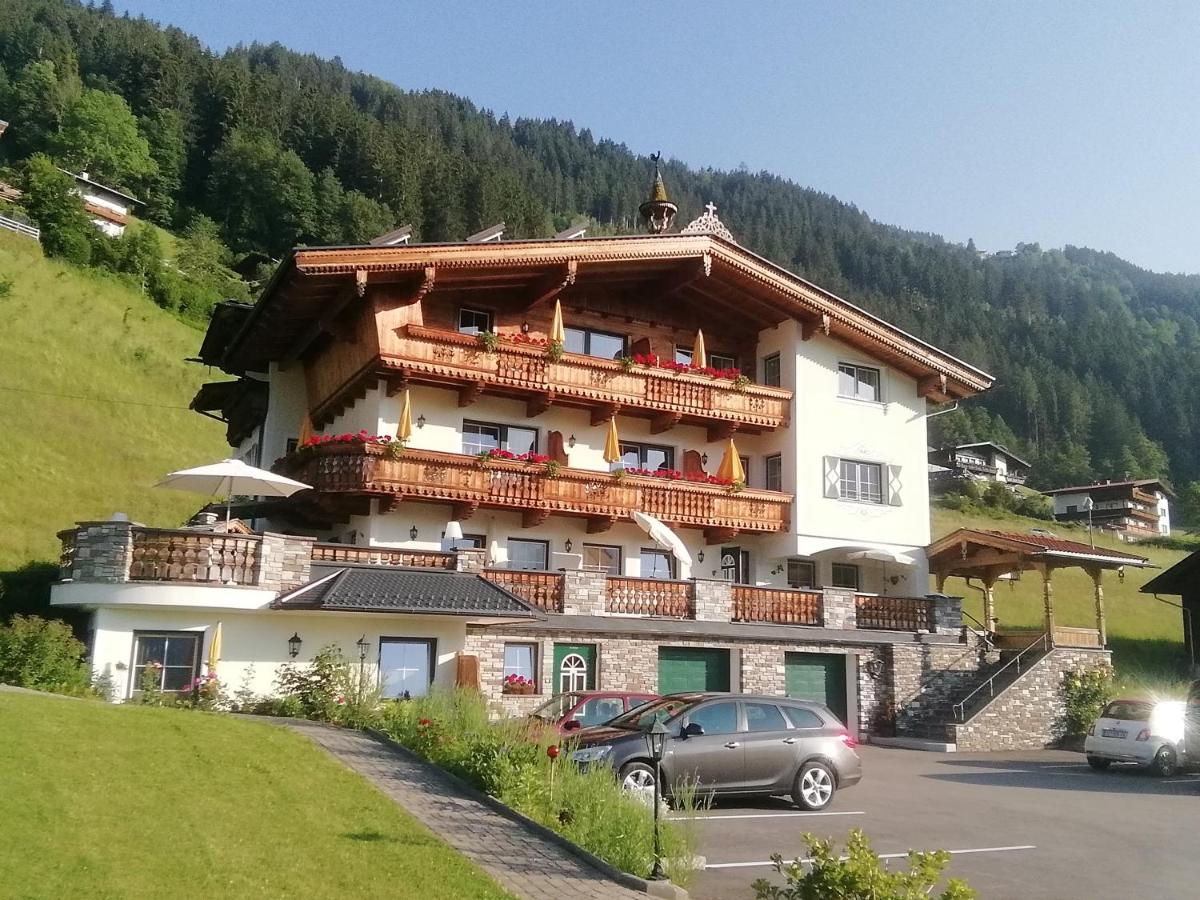 Tirol Appartement Haus Zillertal - Bed and Breakfast Zell am Ziller