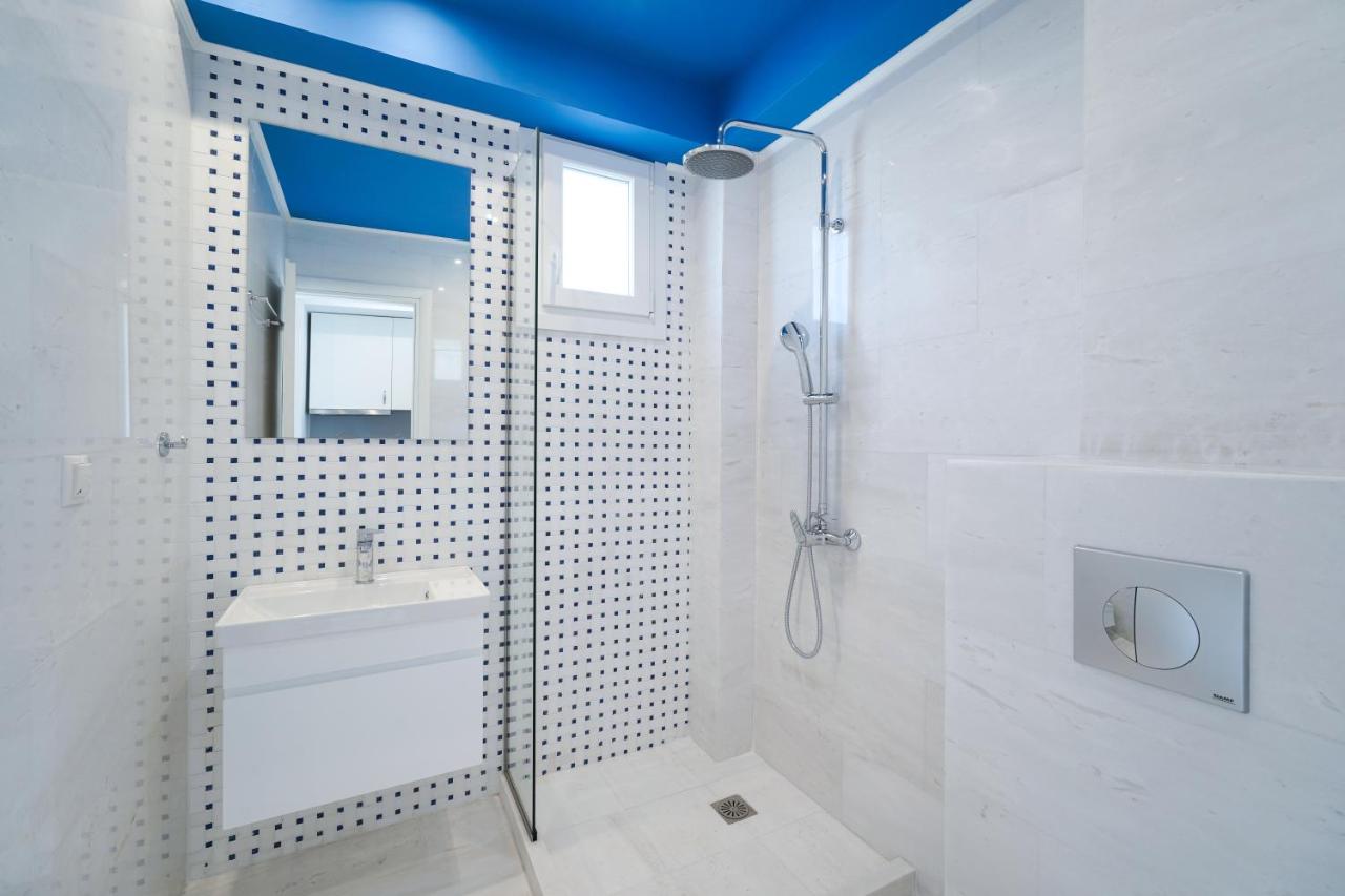 Deluxe Double Room with Balcony and Sea View