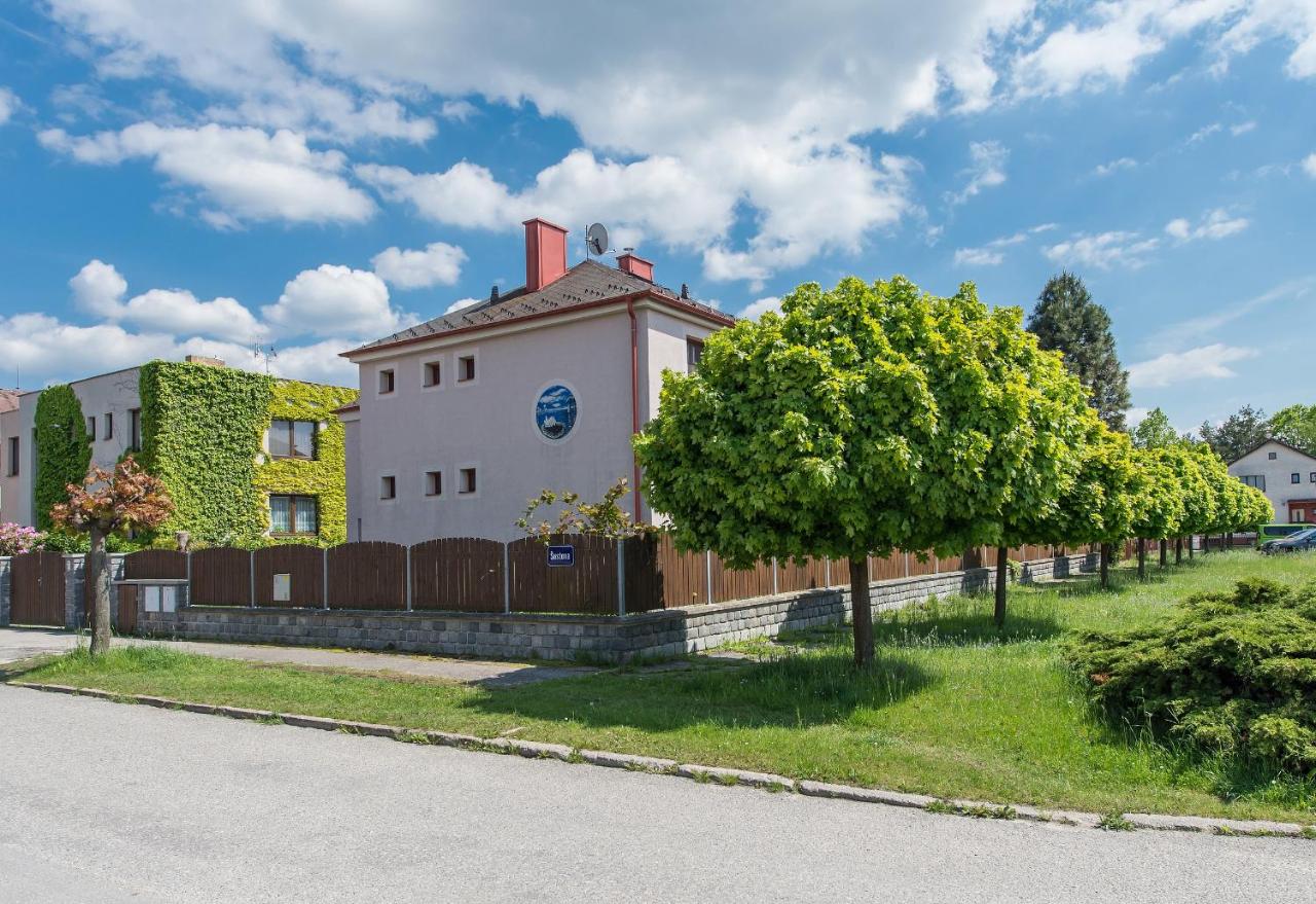 Penzion Leknín - B&B