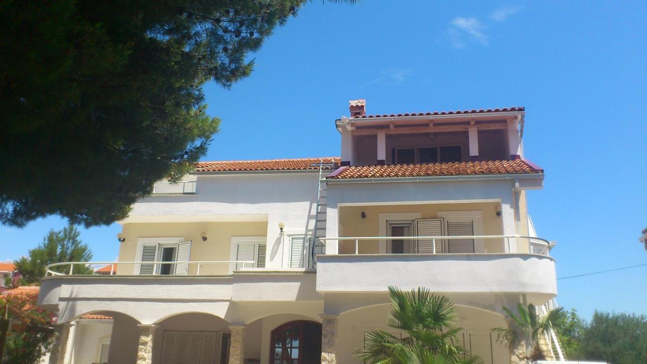 One-Bedroom Apartment - XVII.Ulica Street