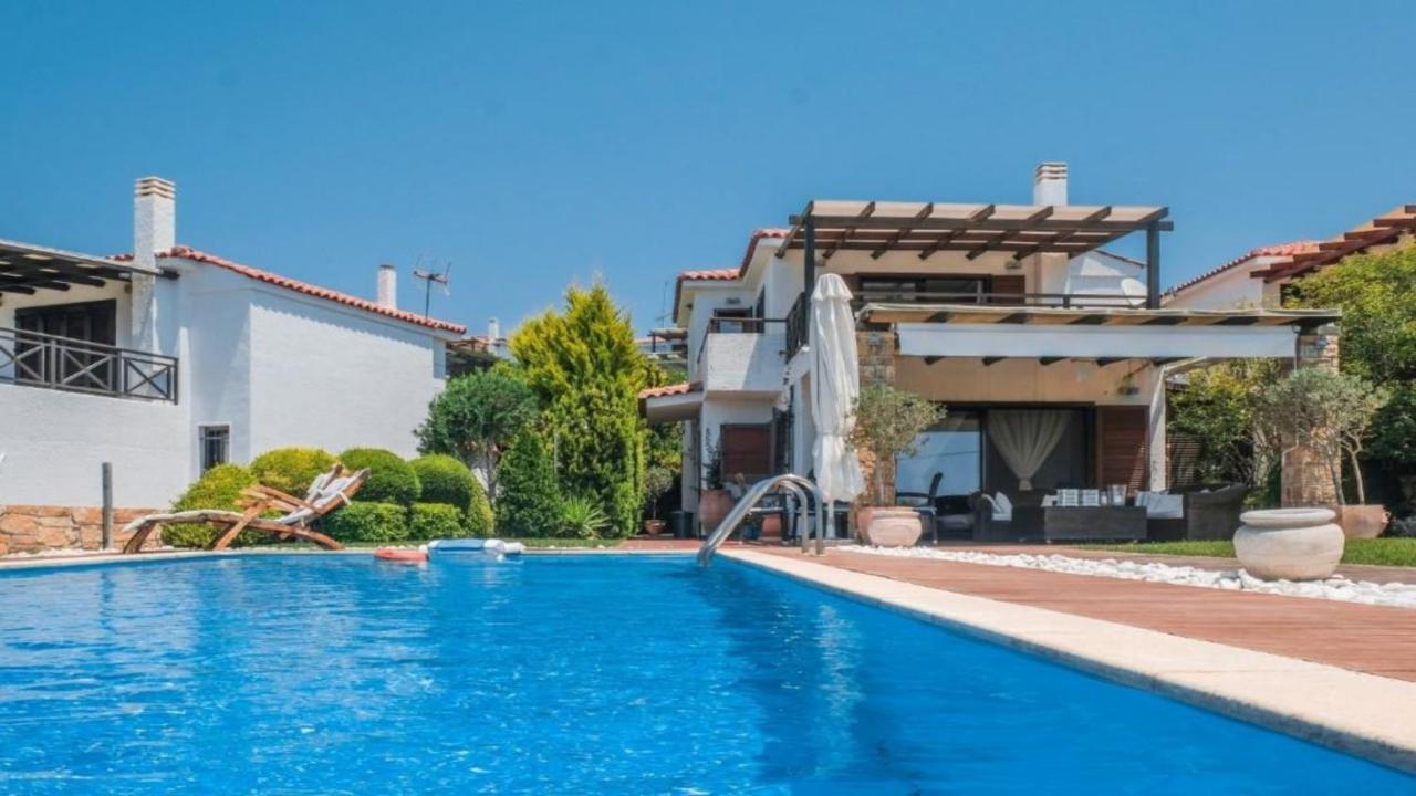 Zennova #17 Lydia Luxury Pool Villa, Elani - B&B Síviri