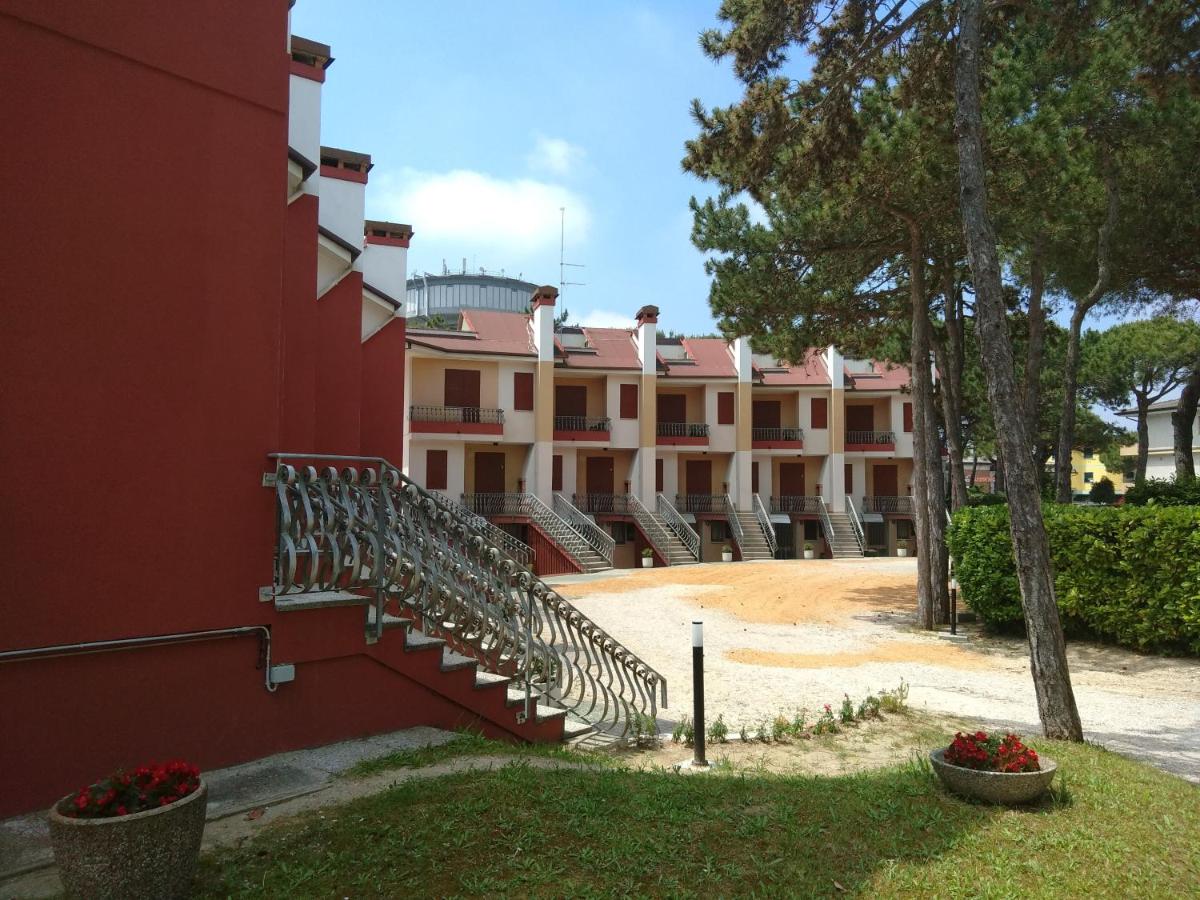 Casa Bianca Village Apartments - B&B
