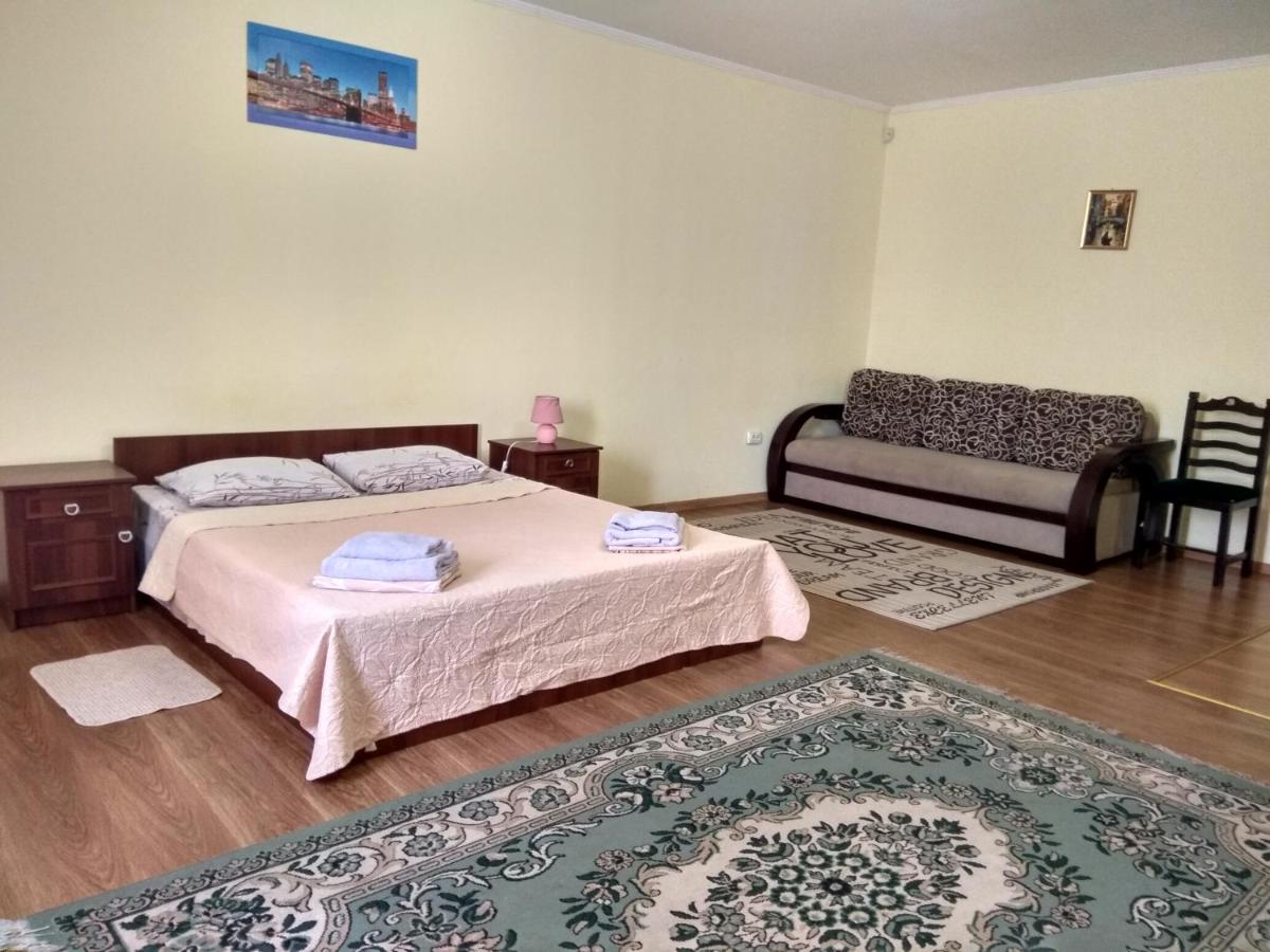 B&B Mukachevo - Apartments "Domovik" Beljaeva,5а - Bed and Breakfast Mukachevo