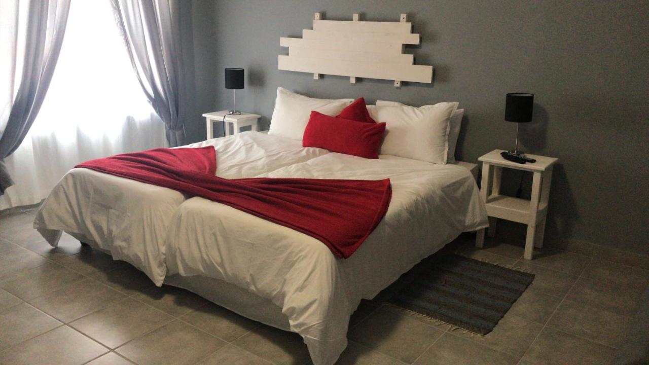 Zweibettzimmer mit Bad