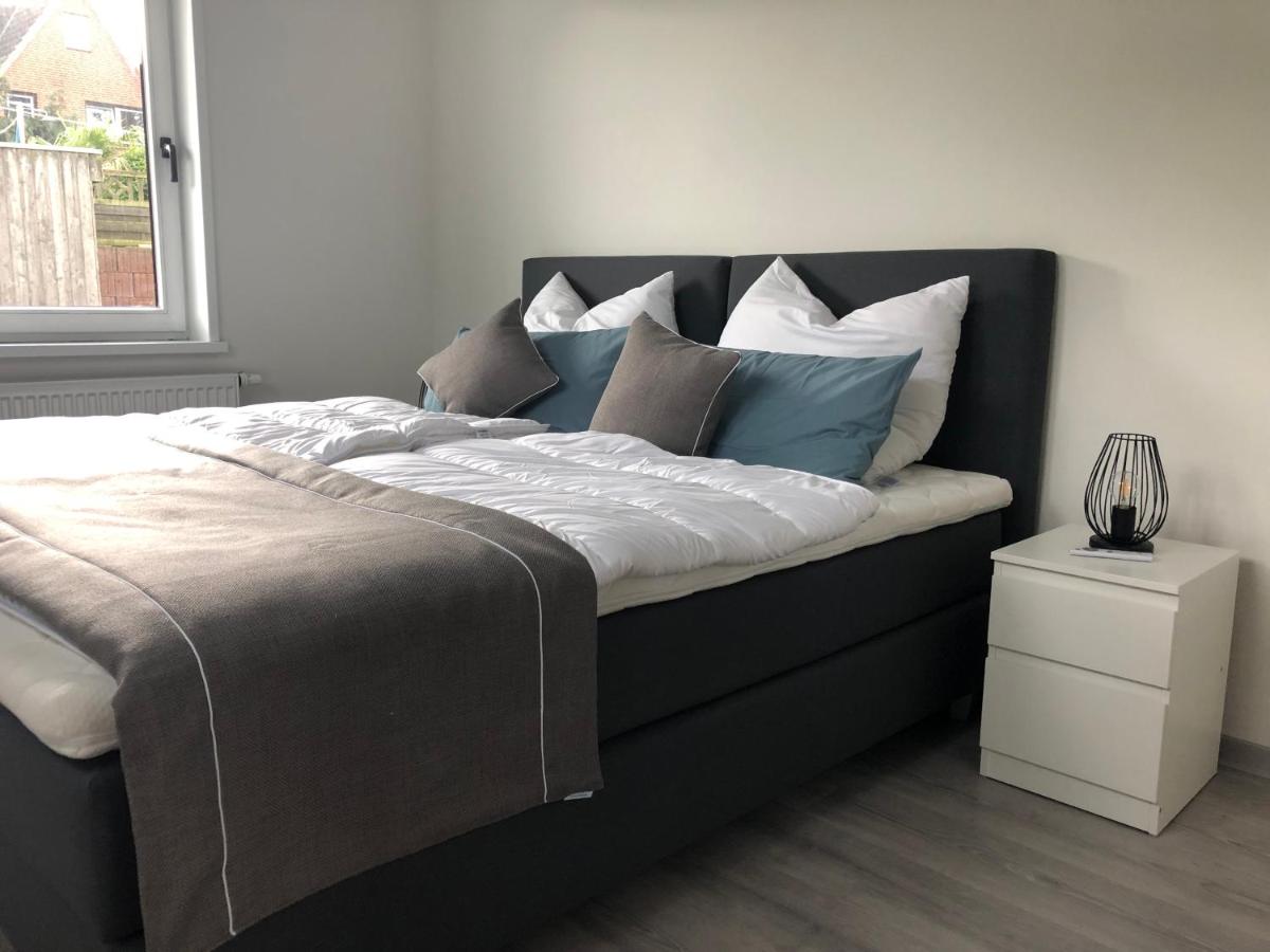 Two-Bedroom Apartment with Sea View 2