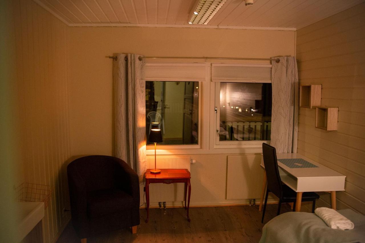 Single Room with Shared Shower and Toilet