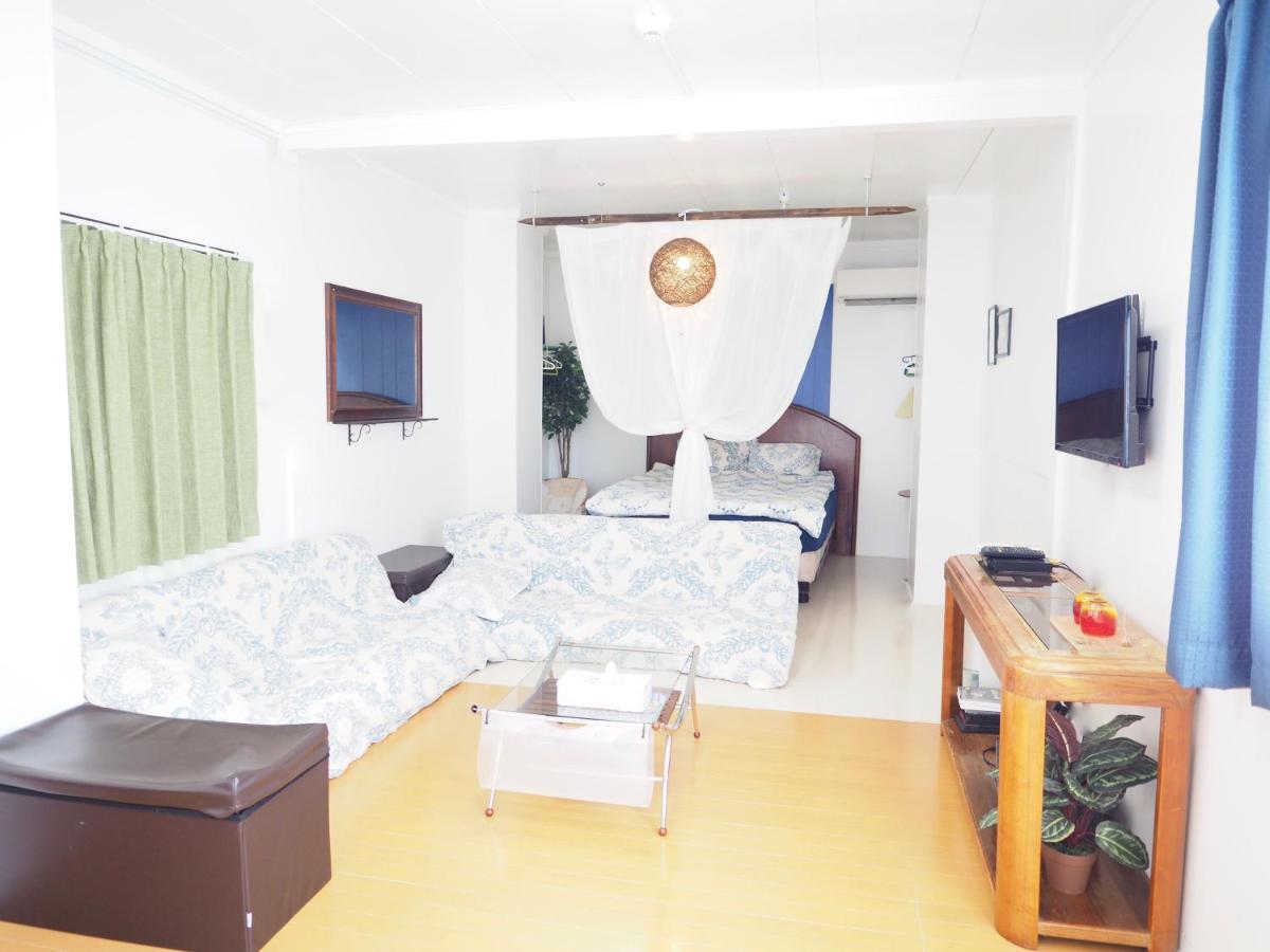 B&B Naha - Holiday Homes TSUBOYA 2nd - Bed and Breakfast Naha