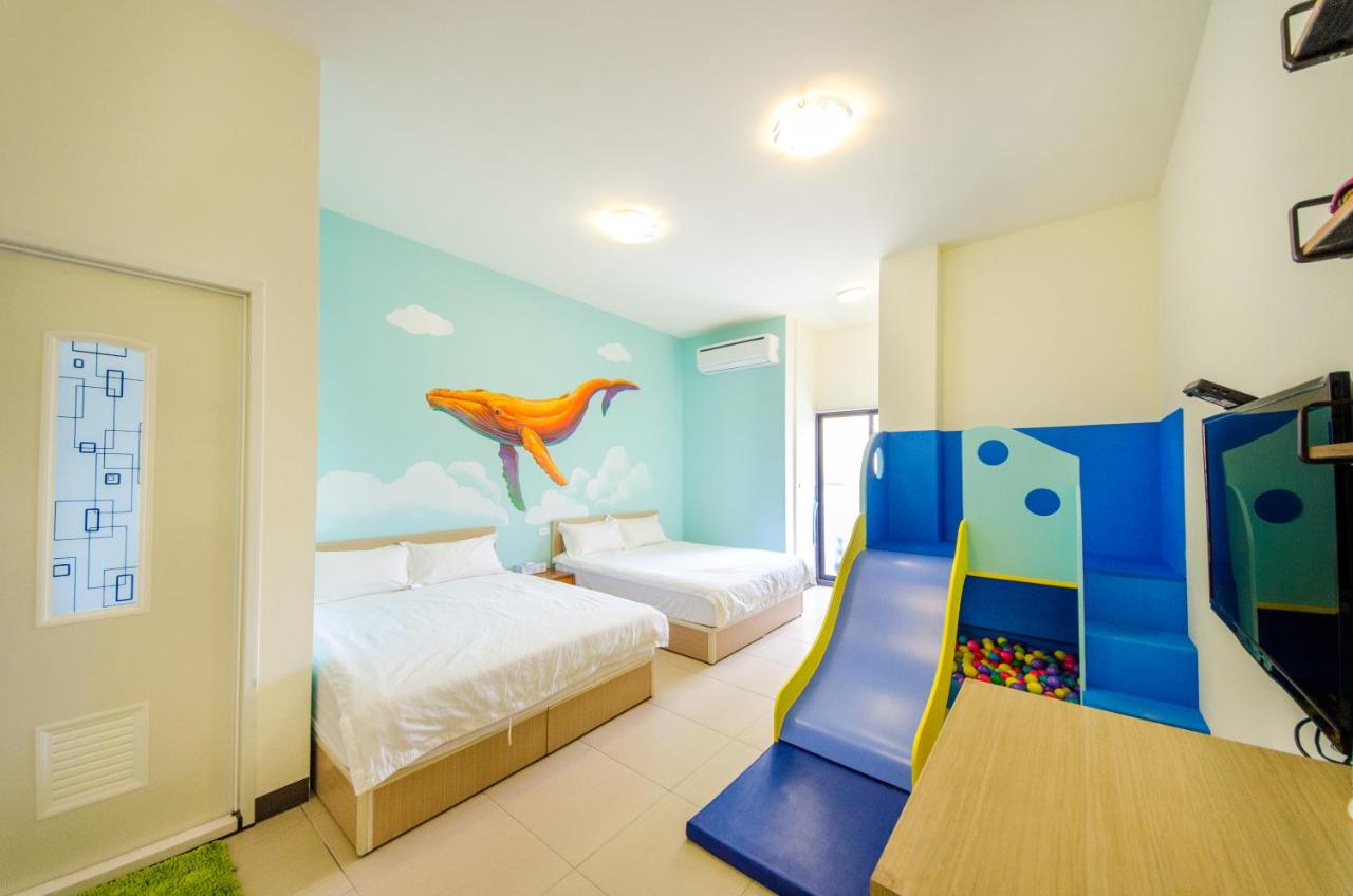Quadruple Room with Private Bathroom