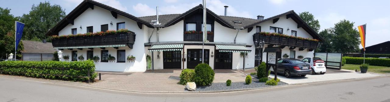 B&B Niederkrüchten - Landhotel Linden am Venekotensee - Bed and Breakfast Niederkrüchten