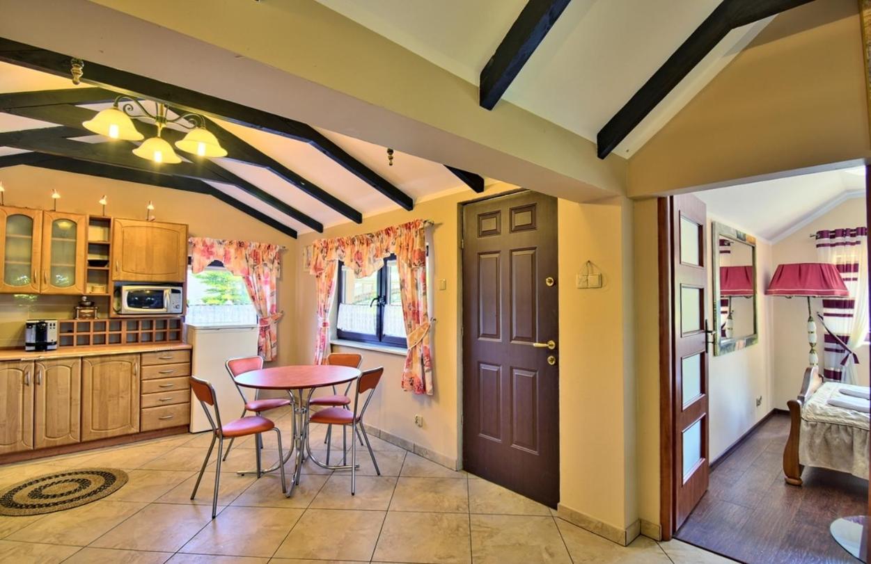 Domek nad stawem - B&B Działdowo