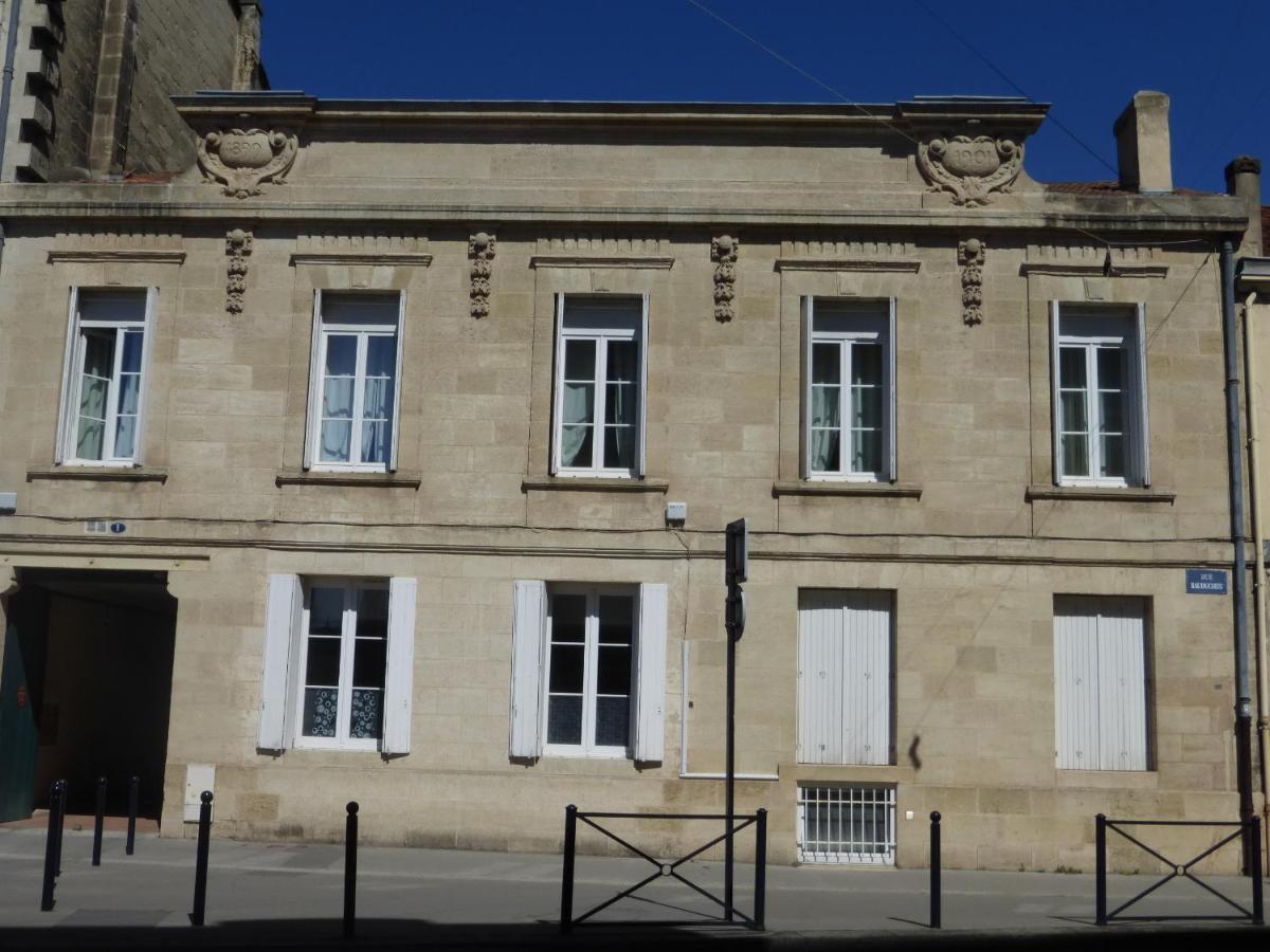 Aquitain Home - Studios & Appartements tout confort Bordeaux Gare St Jean - B&B Bordeaux