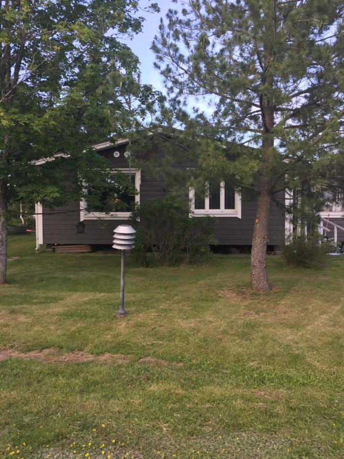 Villa Einola- modern rivercottage - B&B Pori