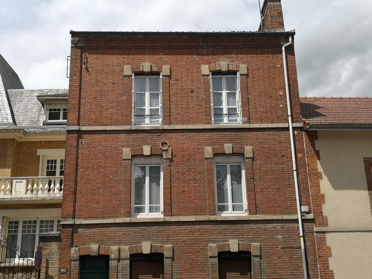 Groom Epernay - Jacuzzi & Champagne - B&B
