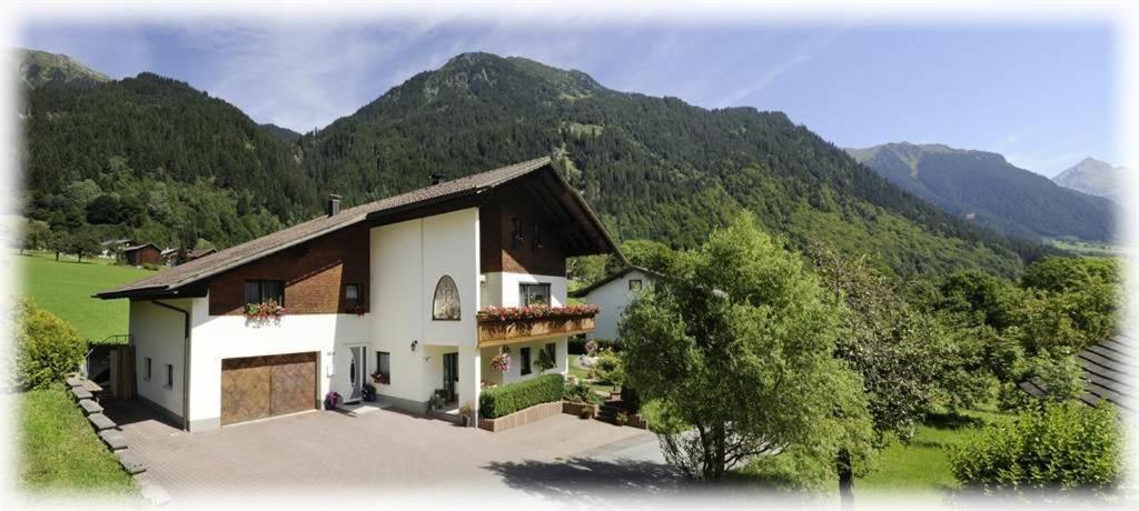 B&B Sankt Gallenkirch - Schöllhorn Judith - Bed and Breakfast Sankt Gallenkirch