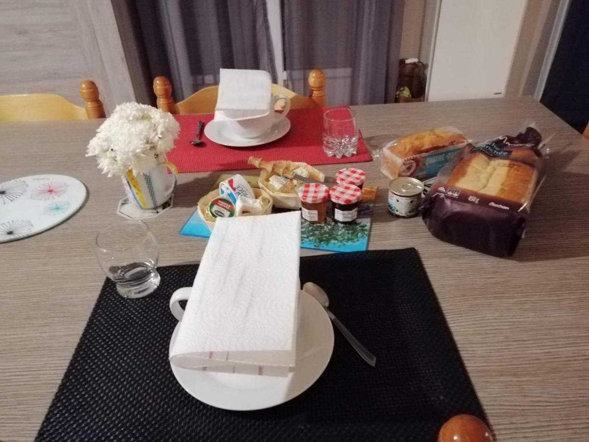 VOLCANS D'AUVERGNE - PONTAUMUR - B&B