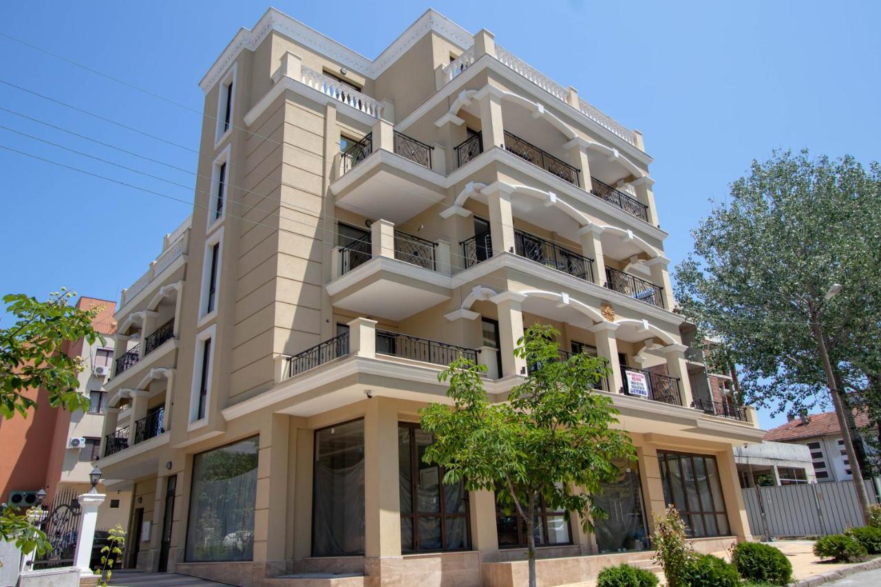 Tiffany Joy Apartments - B&B