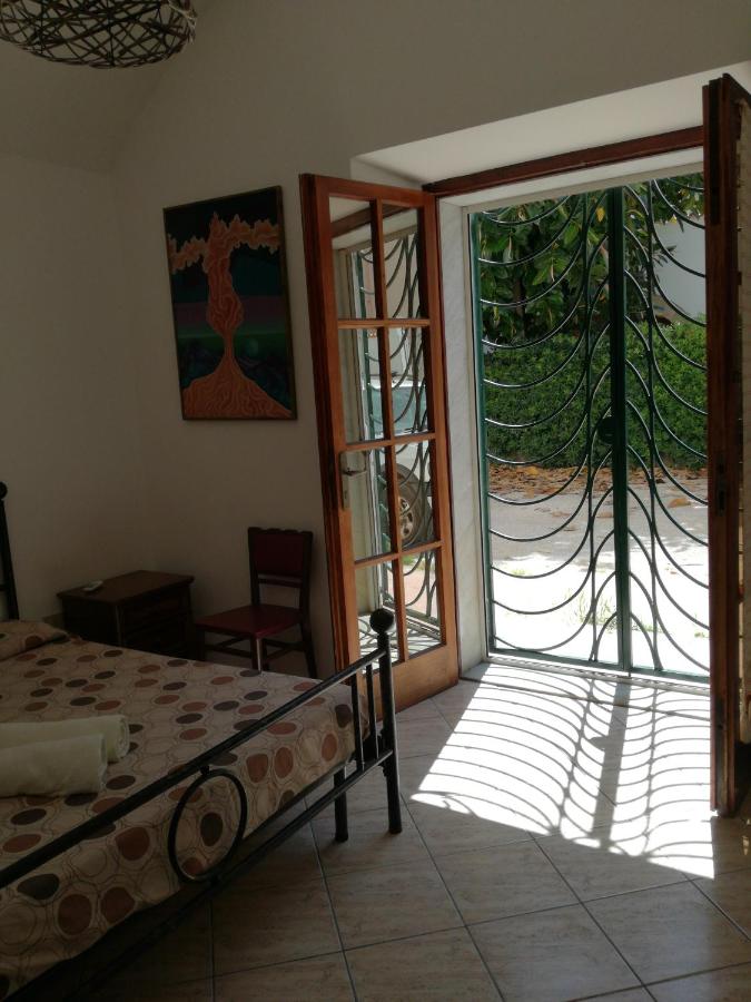Kamer met Kingsize Bed en Uitzicht op de Tuin