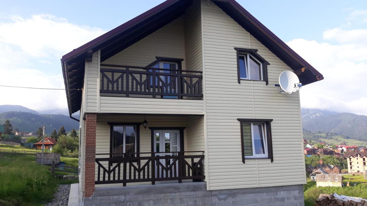 BEE HOUSE Поляниця Апартаменти - B&B