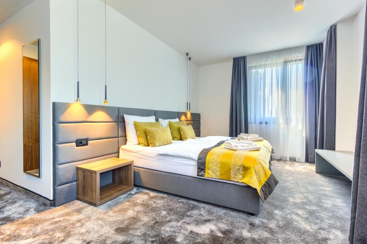 Chambre Deluxe Double ou Lits Jumeaux
