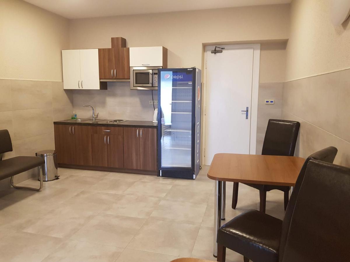 Penzion Hudebka - B&B Louny