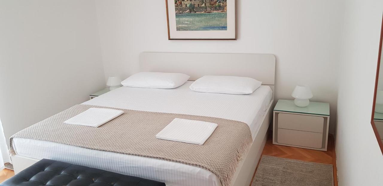Apartmani Grozdana - Bed and Breakfast