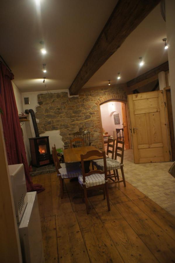 Apartment (6-10 Adults)