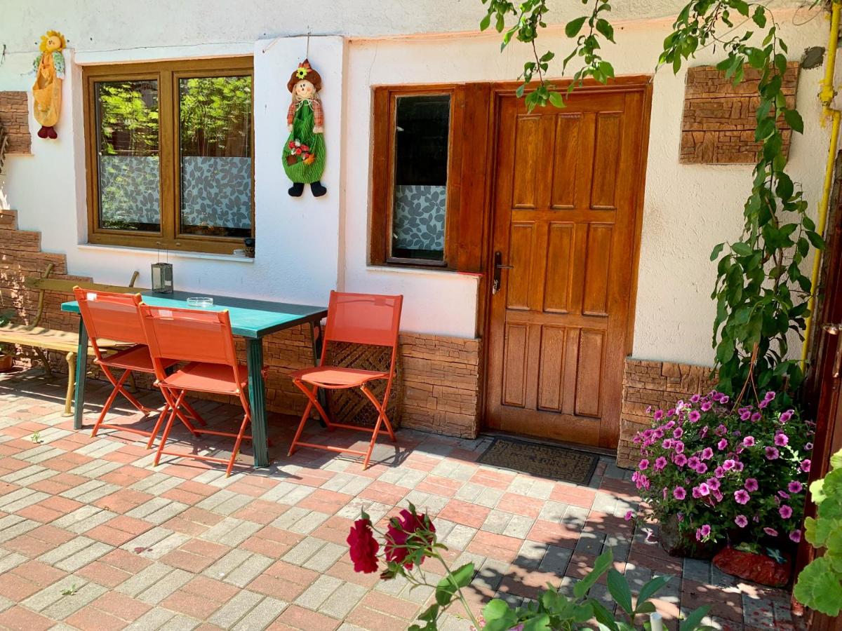 Grinda House - City Center Park and Stay - B&B