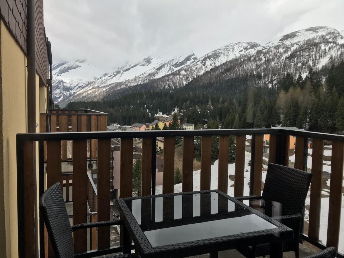 Two-Bedroom Apartment with Balcony