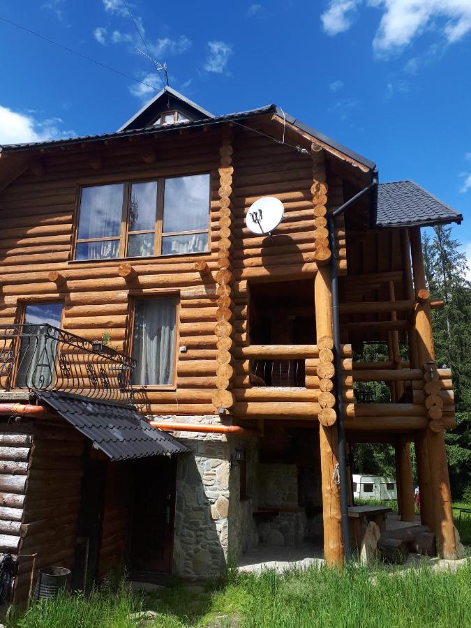 Котедж RIVER HILL - B&B Mykulychyn
