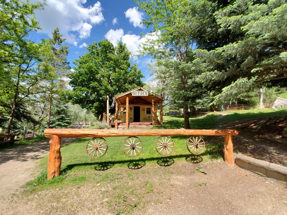 Bristol Cabins - B&B