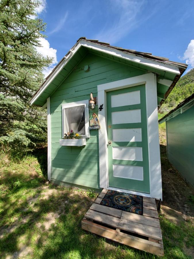 Cabin #4 - Suzy's Cabin