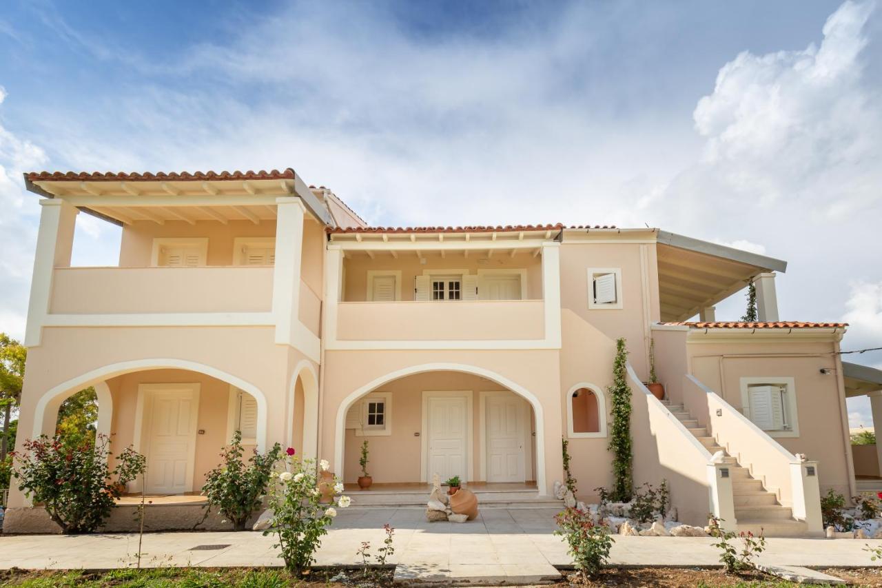 Relax Studios Corfu - Bed and Breakfast Róda