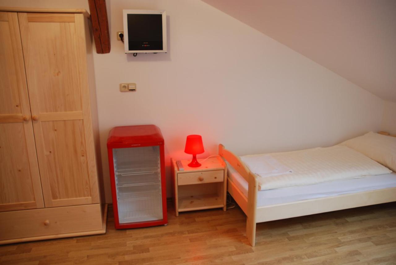 Dreibettzimmer