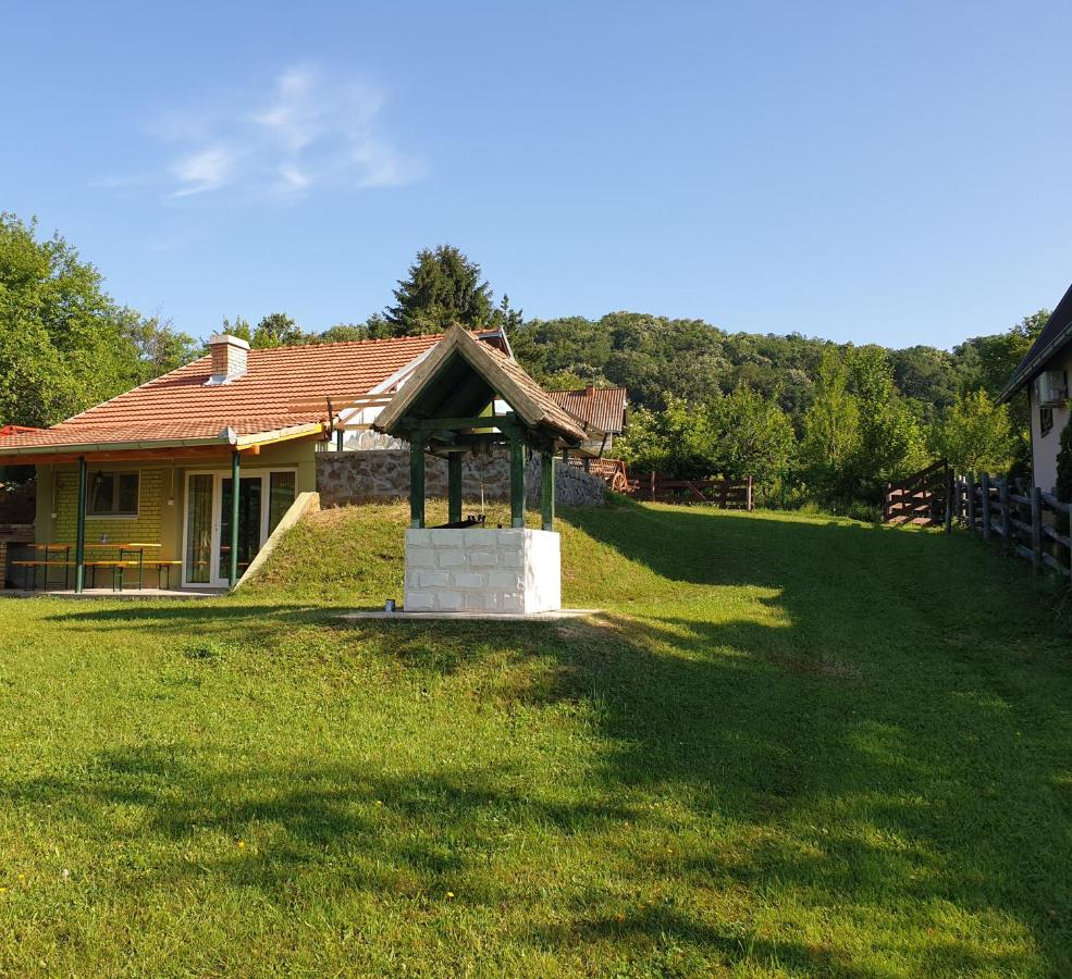 B&B Vrdnik - Kula House Vrdnik - Bed and Breakfast Vrdnik