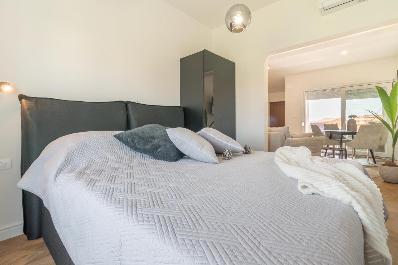Apartment mit Meerblick