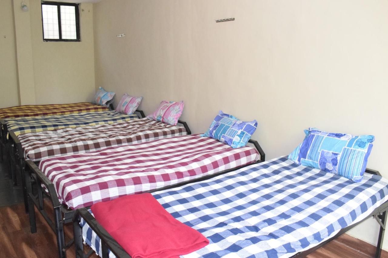 Single Bed in Male Dormitory Room with Shared Bathroom