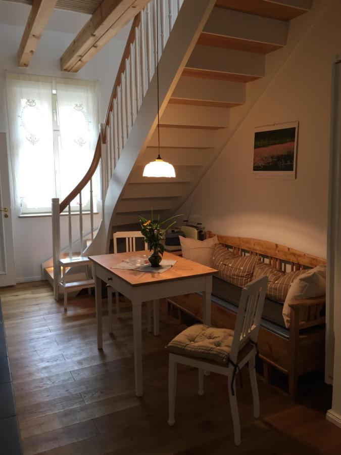 B&B Potsdam - Ferienwohnung Kamp `Himmelsblick` mit Schlafgalerie - Bed and Breakfast Potsdam